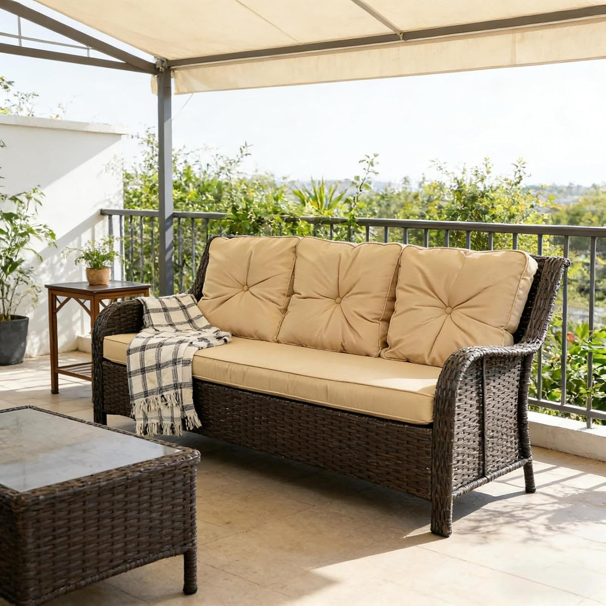 Handwoven PE Wicker Outdoor Patio Sofa